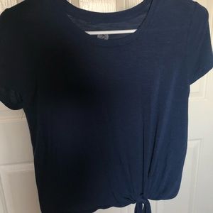 Cute Shirt with Knott